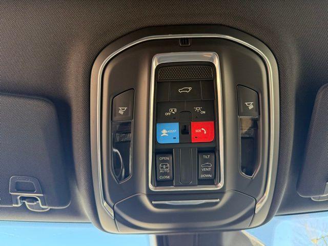 new 2025 Jeep Grand Cherokee car, priced at $39,722