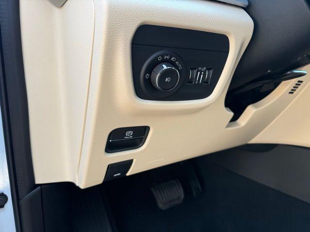 new 2025 Jeep Grand Cherokee L car, priced at $50,868