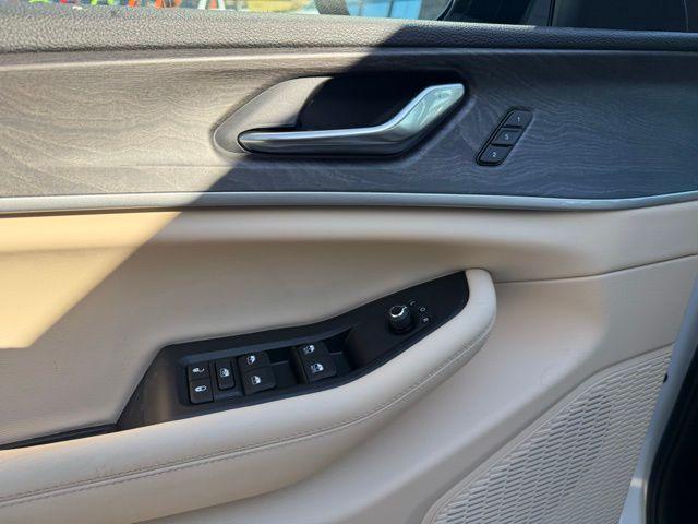 new 2025 Jeep Grand Cherokee L car, priced at $50,868