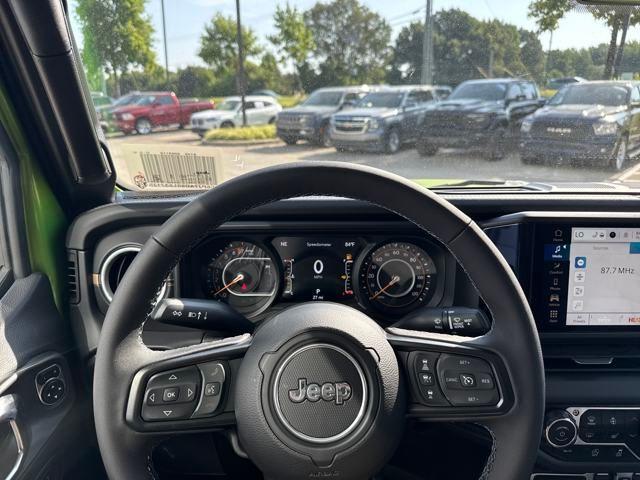 new 2025 Jeep Gladiator car, priced at $45,287