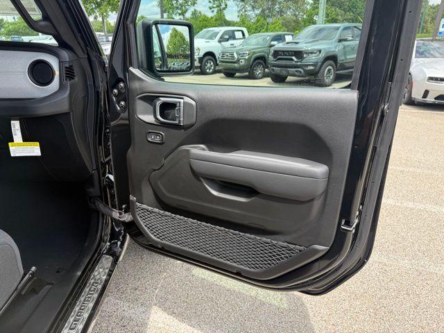 new 2025 Jeep Gladiator car, priced at $49,750