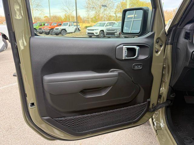 new 2026 Jeep Wrangler car, priced at $41,358