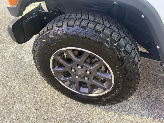 used 2022 Jeep Gladiator car, priced at $29,987