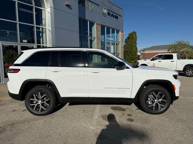 new 2025 Jeep Grand Cherokee car, priced at $44,503