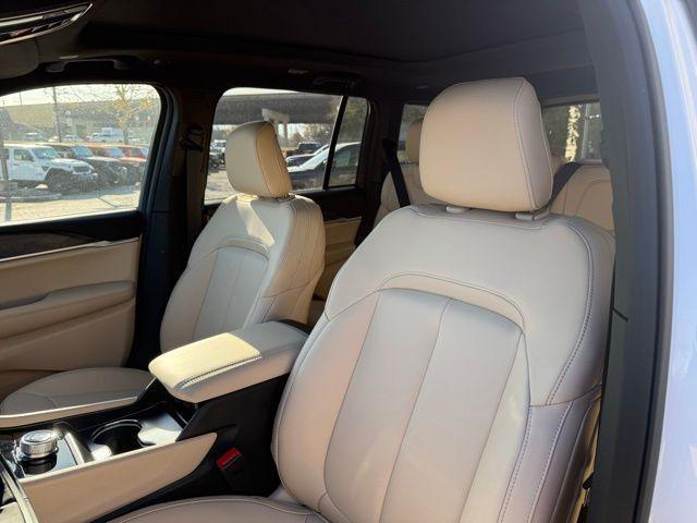 new 2025 Jeep Grand Cherokee car, priced at $44,503