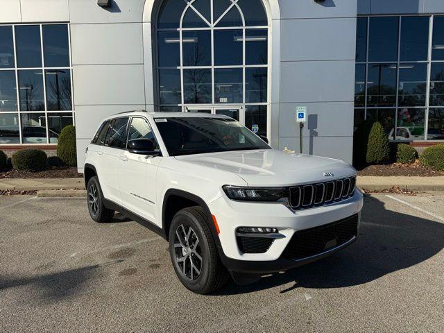 new 2025 Jeep Grand Cherokee car, priced at $42,003