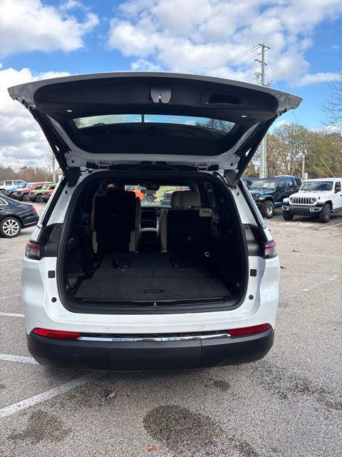 new 2025 Jeep Grand Cherokee L car, priced at $42,110