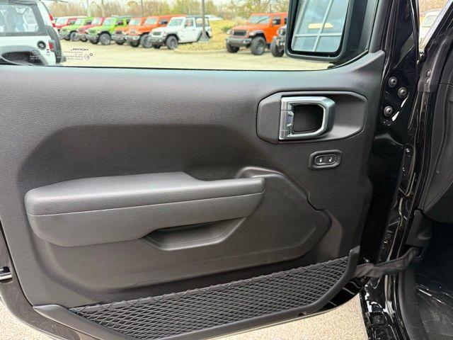 new 2026 Jeep Wrangler car, priced at $40,786