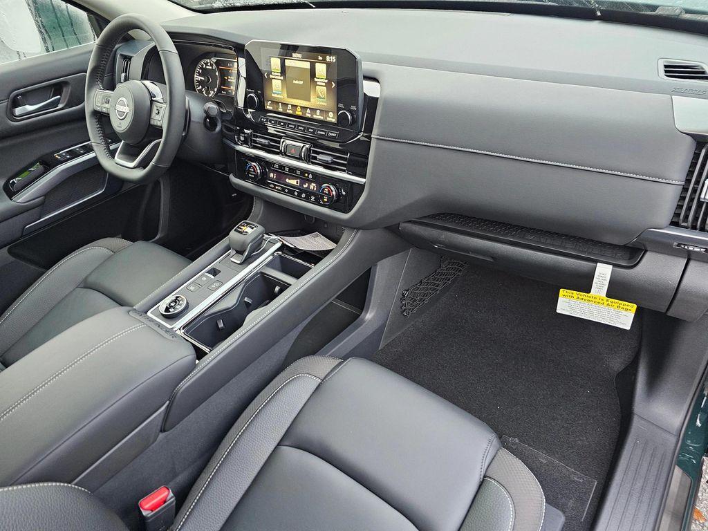 new 2025 Nissan Pathfinder car, priced at $46,017