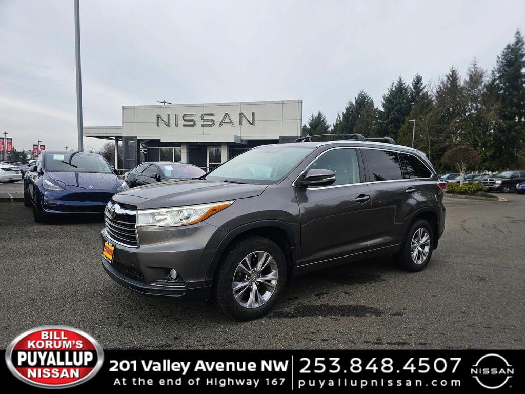 used 2015 Toyota Highlander car, priced at $20,995