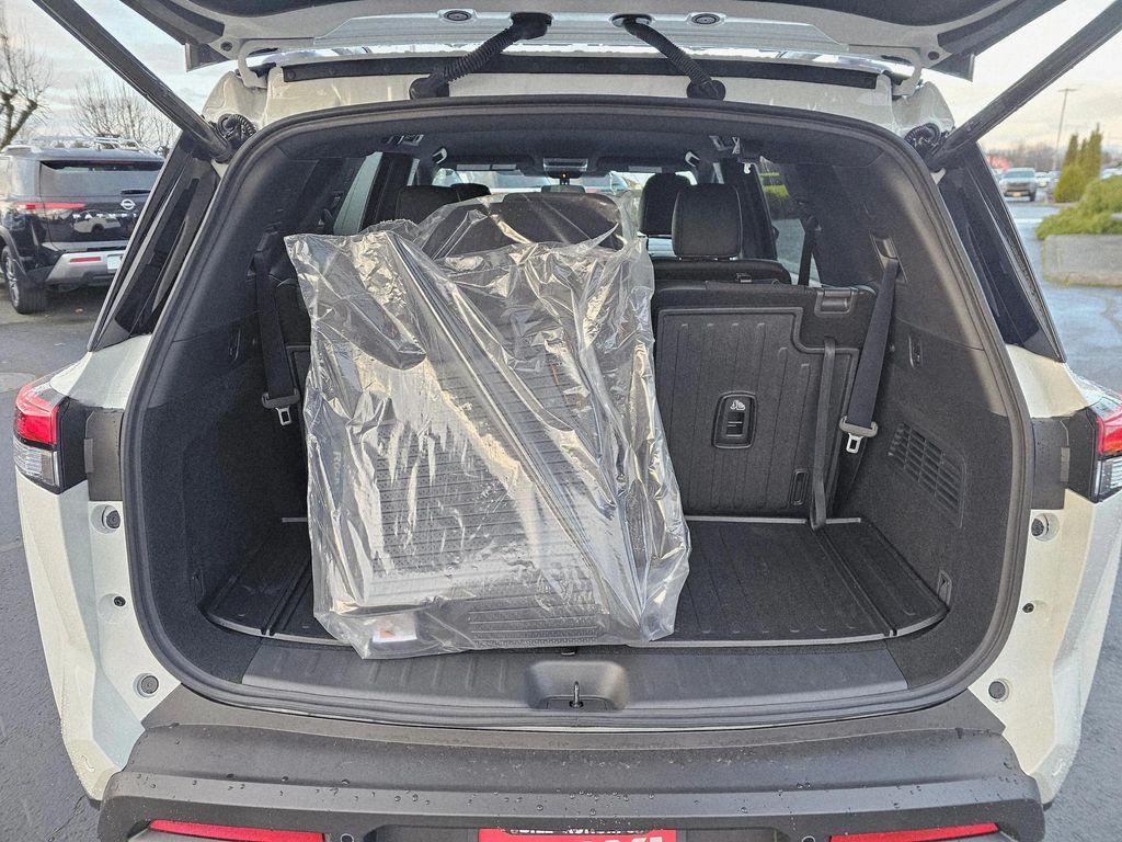 new 2025 Nissan Pathfinder car, priced at $44,517