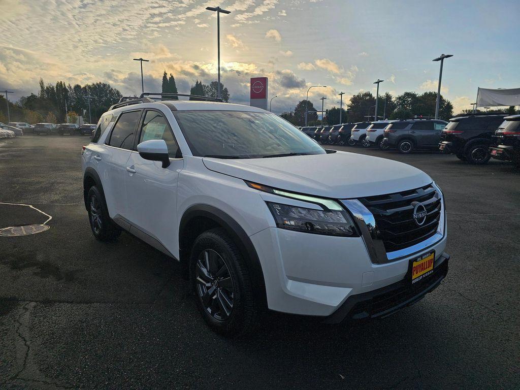 new 2025 Nissan Pathfinder car, priced at $44,035