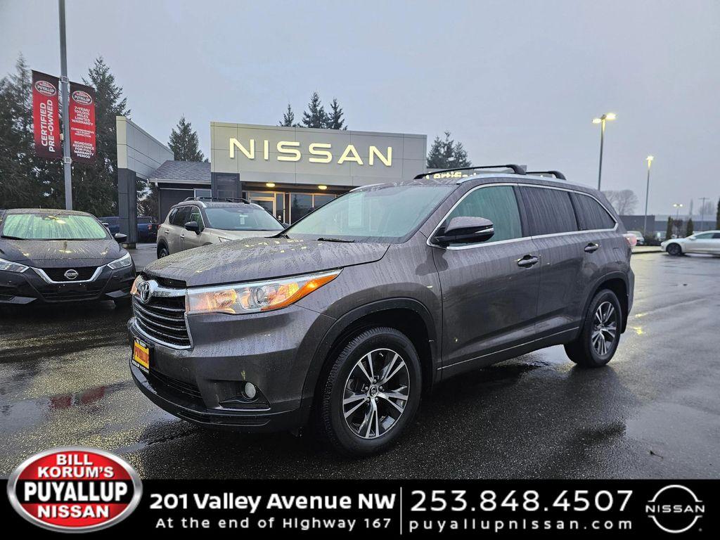 used 2016 Toyota Highlander car, priced at $22,995