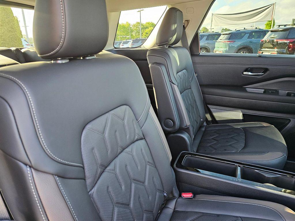 new 2026 Nissan Pathfinder car, priced at $52,533