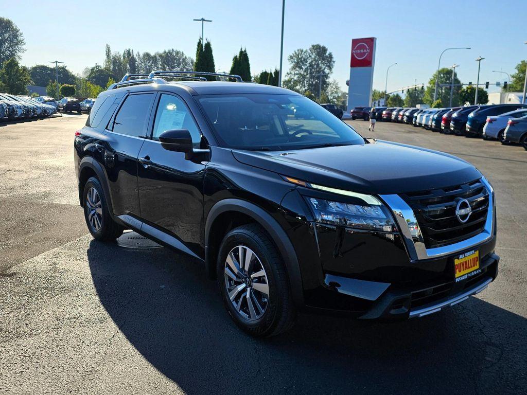 new 2025 Nissan Pathfinder car, priced at $44,588
