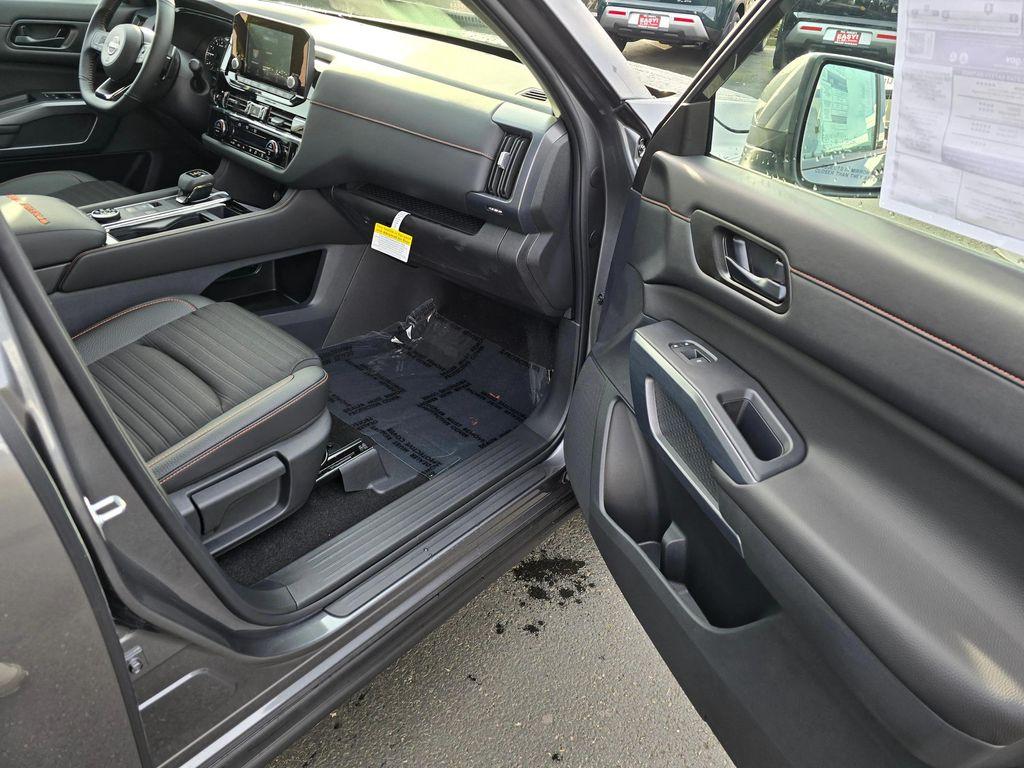 new 2025 Nissan Pathfinder car, priced at $44,437