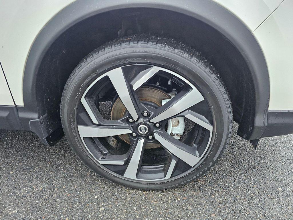 used 2022 Nissan Rogue Sport car, priced at $23,995