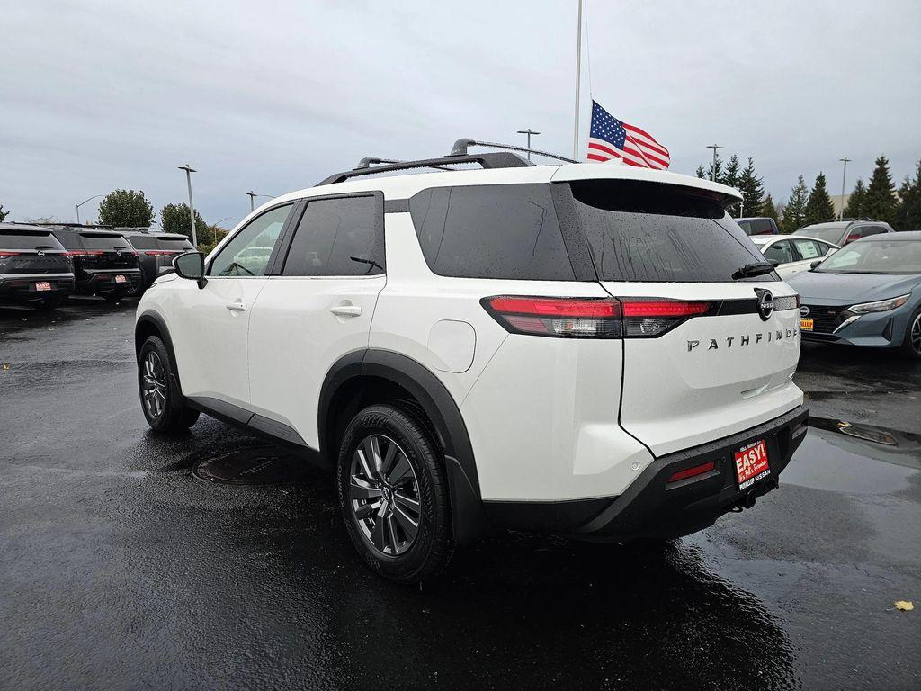 new 2025 Nissan Pathfinder car, priced at $44,035