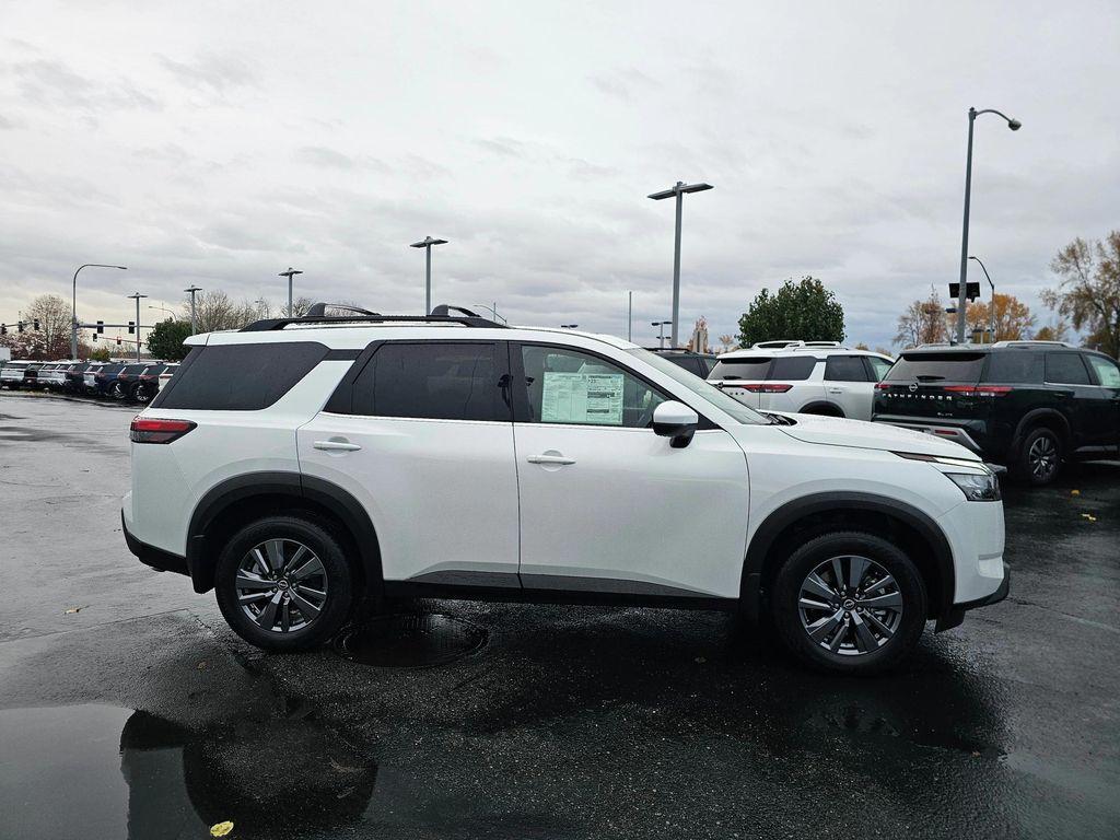 new 2025 Nissan Pathfinder car, priced at $44,035