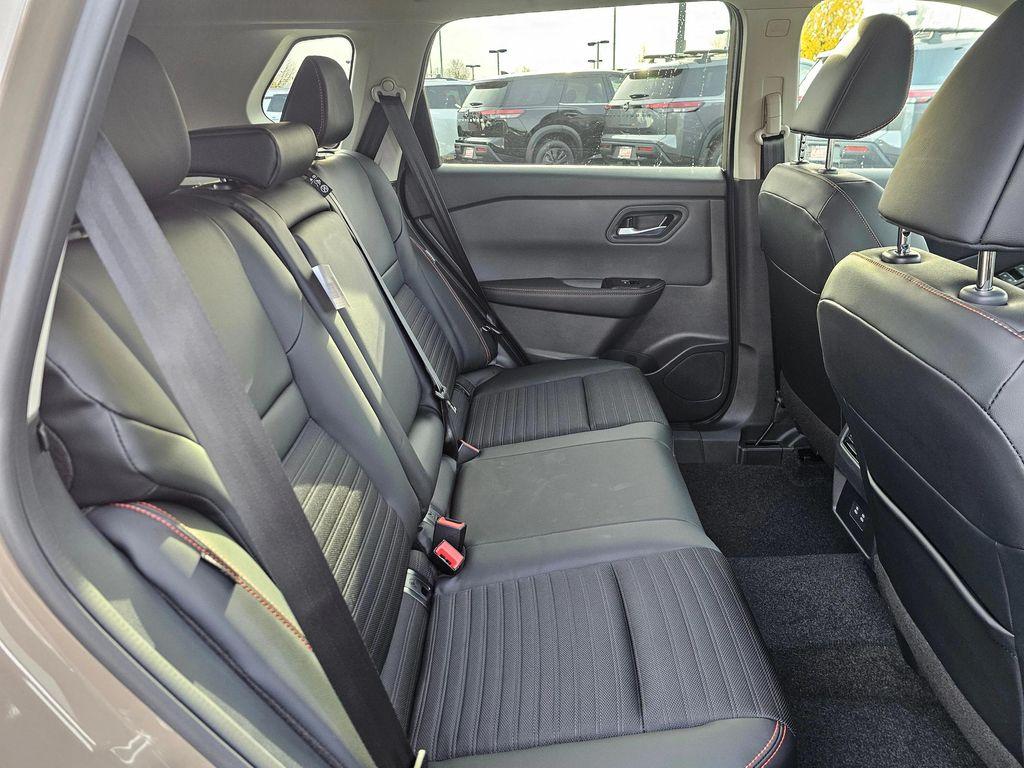 new 2025 Nissan Pathfinder car, priced at $44,437