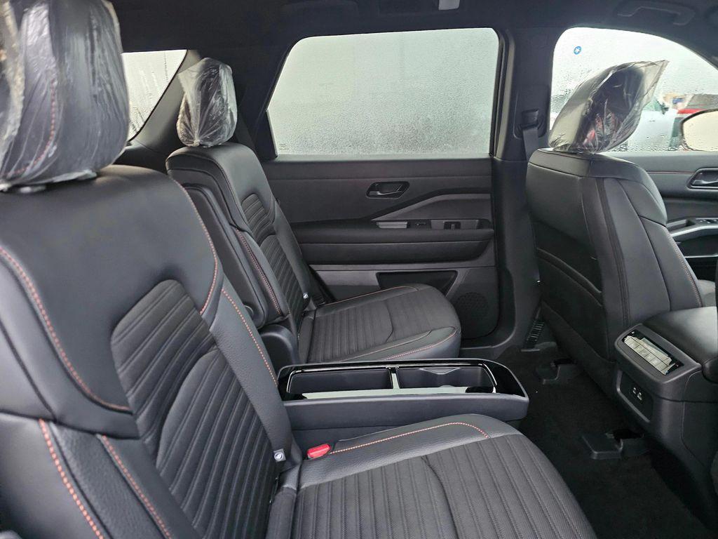 new 2025 Nissan Pathfinder car, priced at $44,517