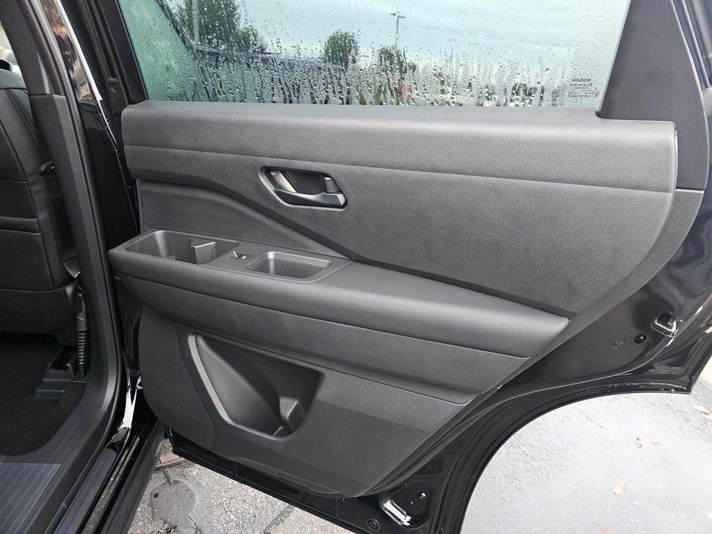 new 2025 Nissan Pathfinder car, priced at $44,517