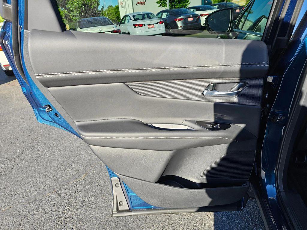 new 2025 Nissan Murano car, priced at $45,740