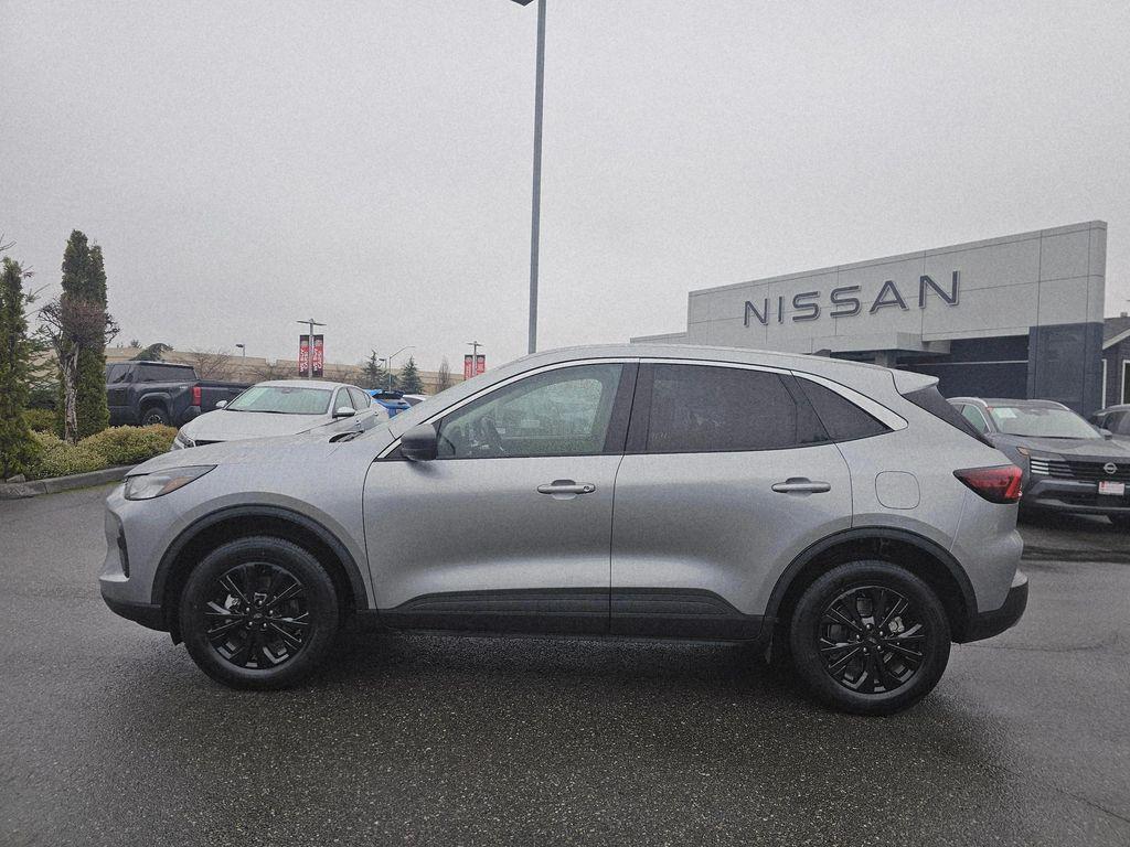 used 2024 Ford Escape car, priced at $21,595