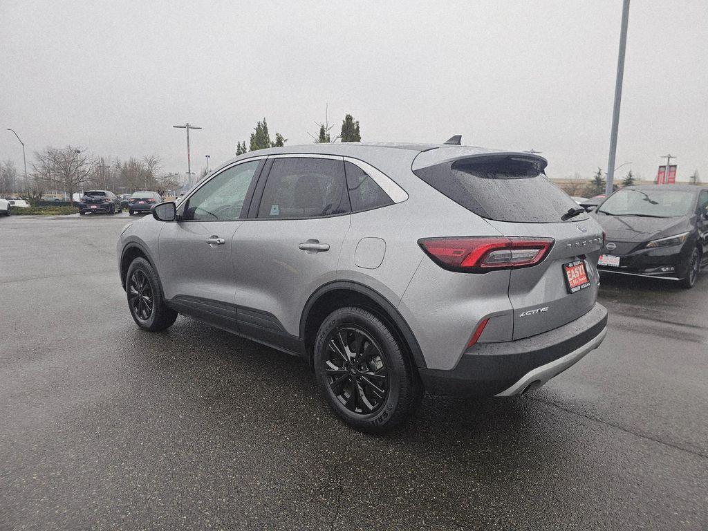 used 2024 Ford Escape car, priced at $21,595