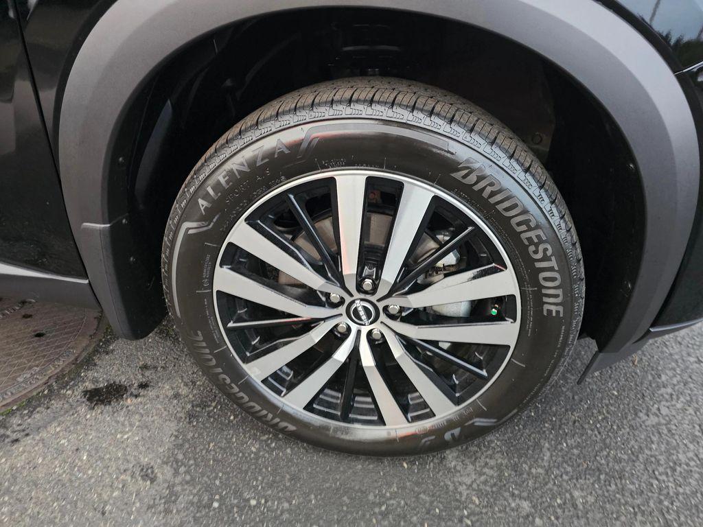 new 2025 Nissan Pathfinder car, priced at $49,922