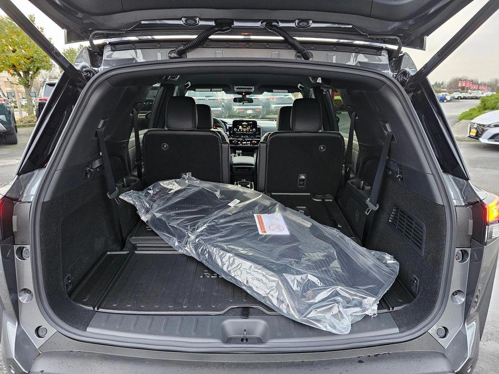 new 2025 Nissan Pathfinder car, priced at $44,517