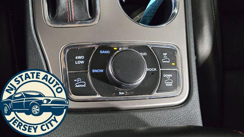 used 2020 Jeep Grand Cherokee car, priced at $16,150