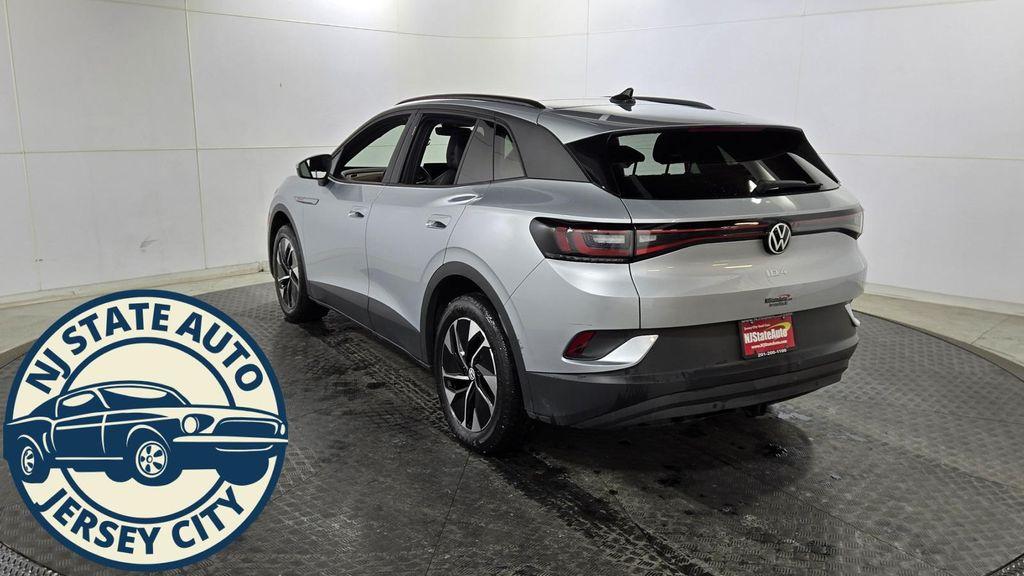 used 2022 Volkswagen ID.4 car, priced at $18,818