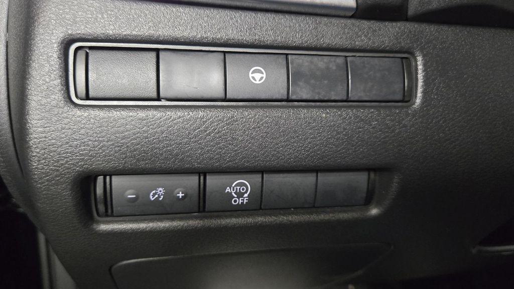 used 2023 Nissan Rogue car, priced at $17,275