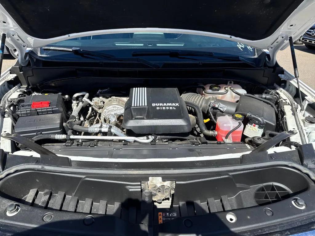 used 2023 GMC Yukon car, priced at $53,096