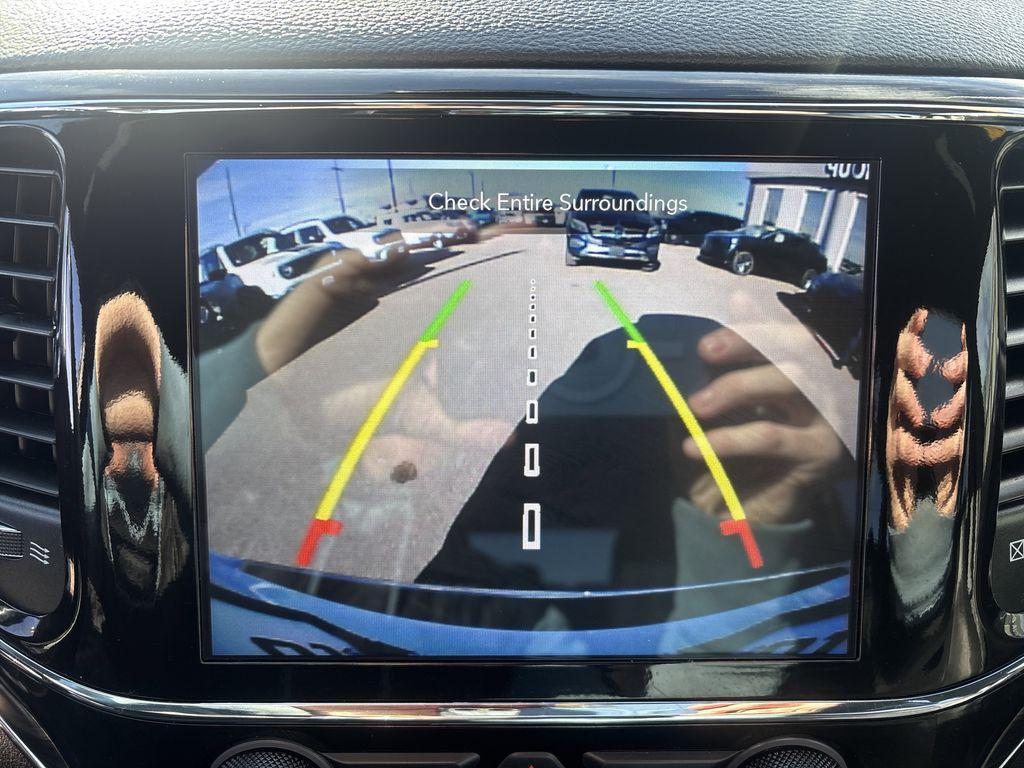 used 2022 Jeep Grand Cherokee car, priced at $27,297