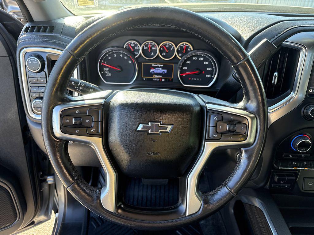 used 2022 Chevrolet Silverado 1500 car, priced at $30,994