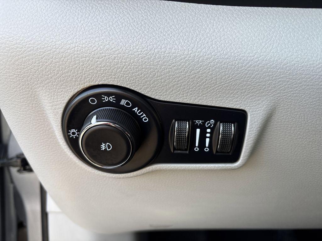 used 2023 Jeep Compass car, priced at $18,998