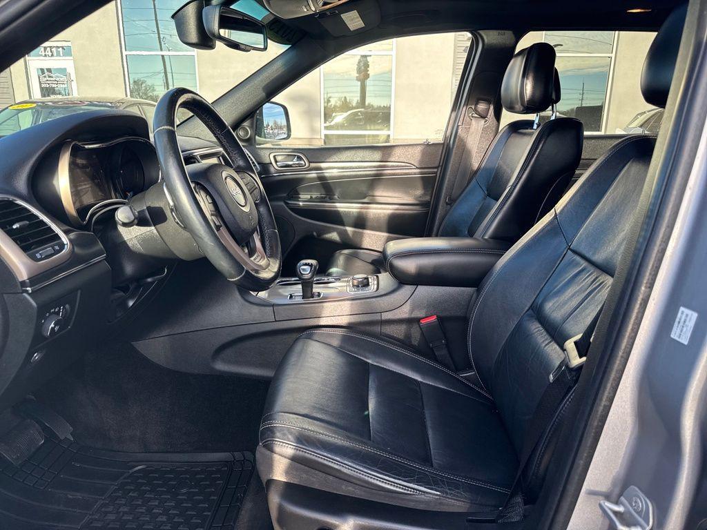 used 2015 Jeep Grand Cherokee car, priced at $10,998