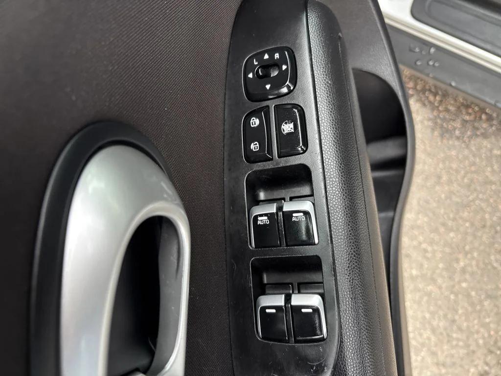 used 2018 Kia Soul car, priced at $9,998