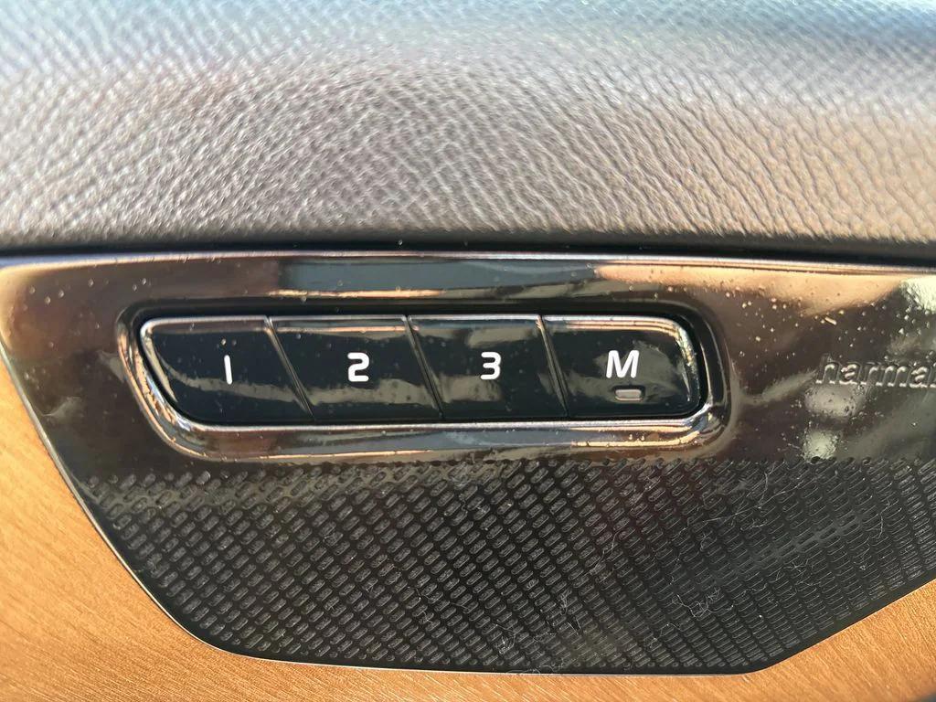 used 2021 Volvo XC90 car, priced at $28,998