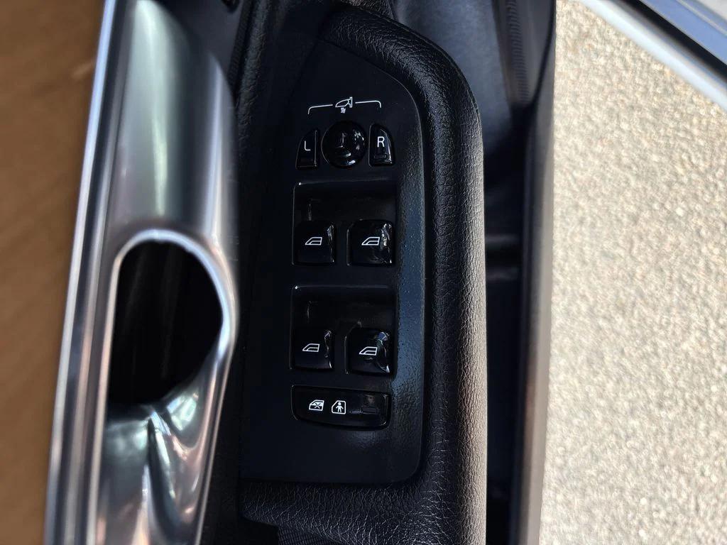 used 2021 Volvo XC90 car, priced at $28,998