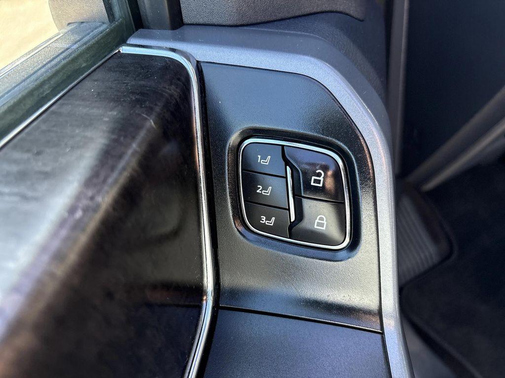 used 2022 Ford F-150 car, priced at $33,998