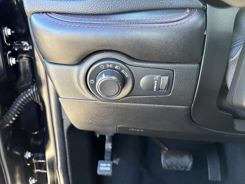 used 2024 Dodge Durango car, priced at $32,994