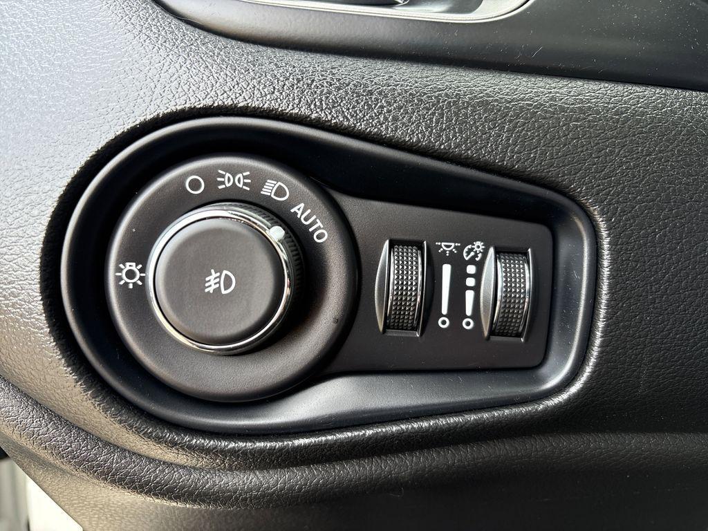 used 2021 Jeep Renegade car, priced at $16,998