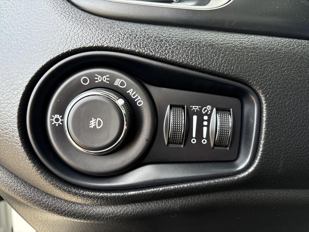 used 2021 Jeep Renegade car, priced at $19,597