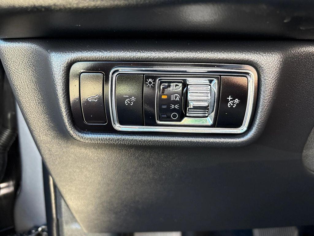 used 2023 Lincoln Aviator car, priced at $46,998