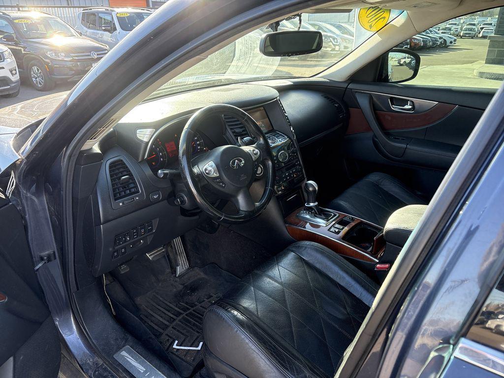 used 2009 INFINITI FX35 car, priced at $6,995
