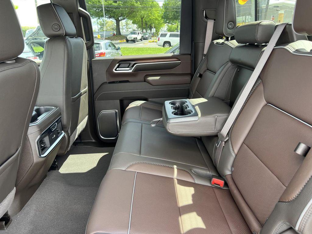 new 2025 GMC Sierra 2500 car, priced at $79,877