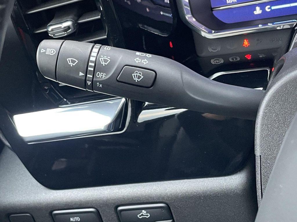 used 2024 Chevrolet Silverado 1500 car, priced at $37,277